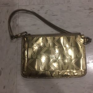 Micheal Kors wristlet